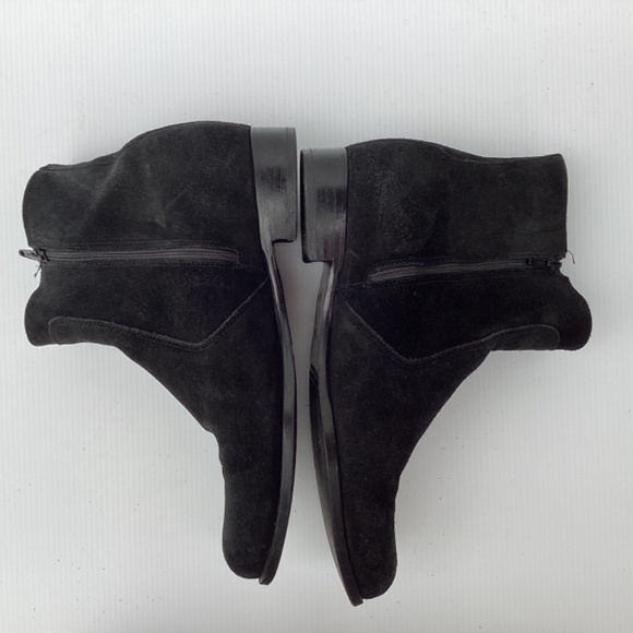La CANADIENNE Black Suede Waterproof Ankle Boots Size 10 - Picture 4 of 9